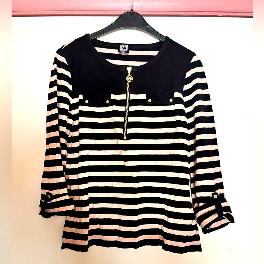 Anne Klein Zip Front Top Womens PL. Black &Tan. Button Sleeves Stretch